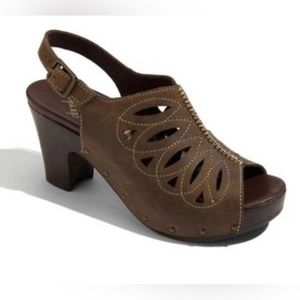 Dansko Brown Women's Rowena Sandals